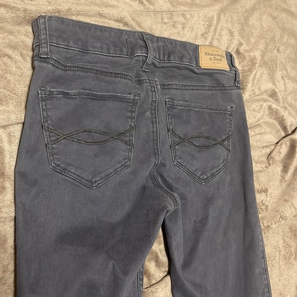 Abercrombie & Finch Dark Grey Skinny Jeans - Picture 3 of 4